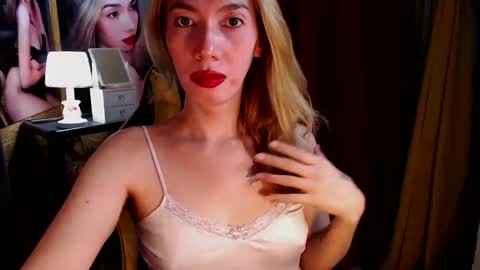 Miss awra online show from December 2024 05:57:02 AM