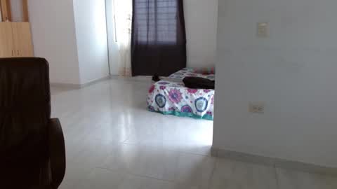 Snapshot of aureliv1 chatting on October 2025 07:57:02 PM Aureliano online show from October 2025 07:57:02 PM