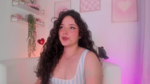 Aurora online show from November 2025 11:04:02 PM