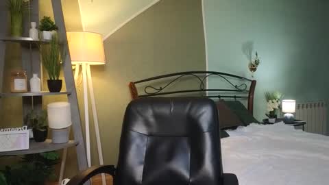 Snapshot of aurora_aksness chatting on March 2025 01:14:02 PM Aurora online show from March 2025 01:14:02 PM