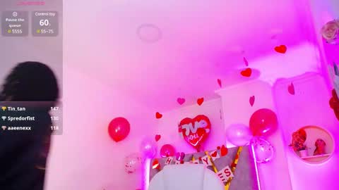 Snapshot of aurora_brown chatting on February 2025 06:43:02 AM Aurora online show from February 2025 06:43:02 AM