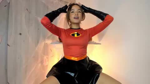 Snapshot of aurora_bunnie chatting on October 2025 01:42:01 AM Sharith online show from October 2025 01:42:01 AM