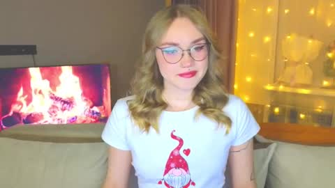 Kate online show from December 2024 03:42:02 PM