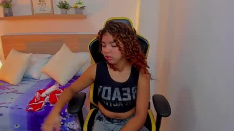 aurora_rodriguez online show from January 2025 12:13:02 PM