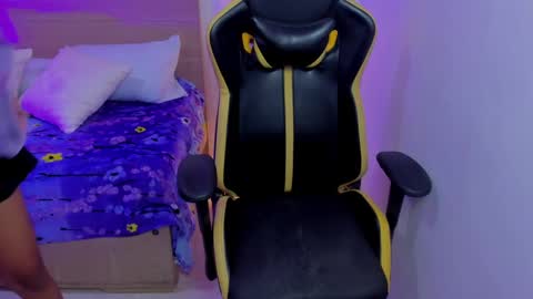 aurora_rodriguez online show from January 2025 12:14:01 PM