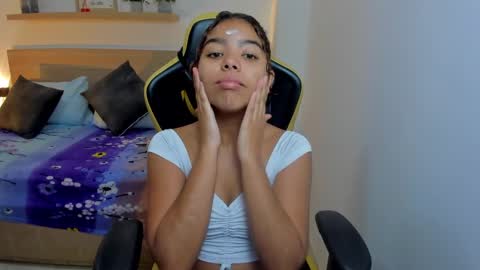 aurora_rodriguez online show from January 2025 12:05:02 PM