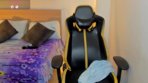 aurora_rodriguez online show from February 2025 03:16:01 PM