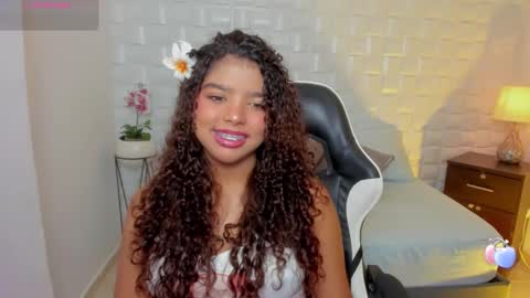 aurora_rodriguez online show from October 2025 12:34:02 PM