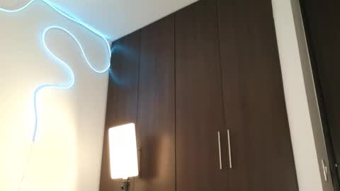 Snapshot of aurorabeck chatting on October 2025 02:26:01 AM Aurora online show from October 2025 02:26:01 AM