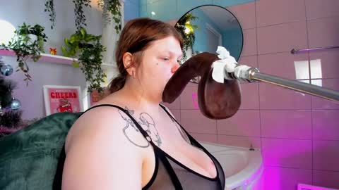 Snapshot of aurorademoni chatting on December 2024 07:22:01 AM Aurora online show from December 2024 07:22:01 AM