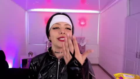 Aurora Diaz online show from October 2025 06:19:02 PM