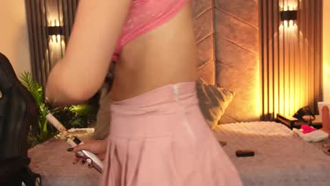 Snapshot of auroralanee chatting on October 2025 08:05:01 PM aurora online show from October 2025 08:05:01 PM