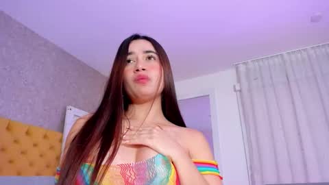 Snapshot of auroramiiller chatting on November 2025 09:59:01 PM Aurora Miiller online show from November 2025 09:59:01 PM