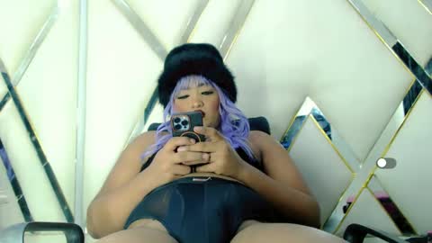 Aurora online show from October 2025 06:27:01 PM