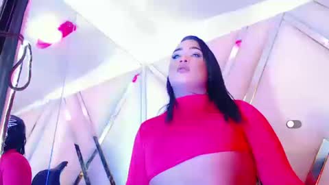 Aurora online show from October 2025 12:13:01 AM