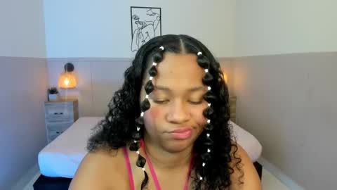 aurorasky7 online show from October 2025 12:06:01 PM