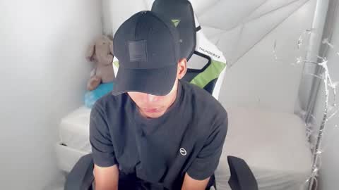 AUSTIN online show from October 2025 01:00:01 PM