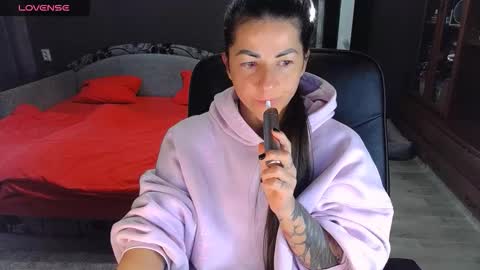 Snapshot of ava__doll chatting on October 2025 10:04:01 AM Ava online show from October 2025 10:04:01 AM