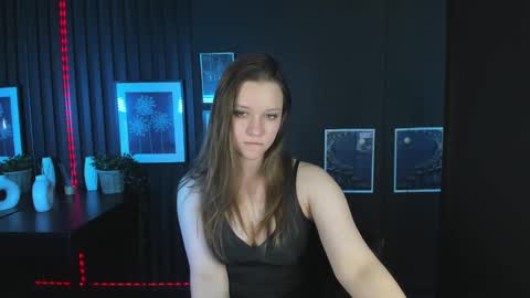 Ava online show from February 2025 07:44:01 PM