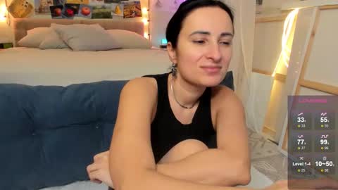 Snapshot of ava_athena chatting on November 2025 03:13:02 PM Ava online show from November 2025 03:13:02 PM