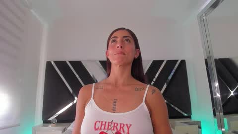 Snapshot of ava_fontana2 chatting on October 2025 07:58:02 PM Ava Fontana online show from October 2025 07:58:02 PM