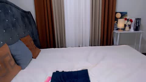 Ava online show from December 2024 02:02:02 AM