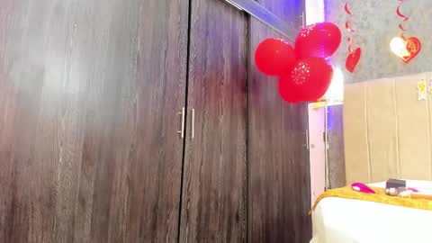 AVA online show from September 2025 01:00:01 AM