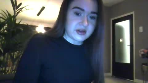 avajadey online show from February 2025 07:05:01 PM