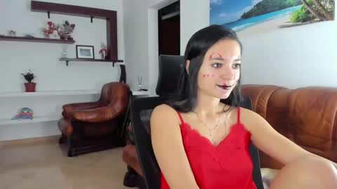 Snapshot of avapinkqueen chatting on November 2025 12:45:02 AM Ava online show from November 2025 12:45:02 AM