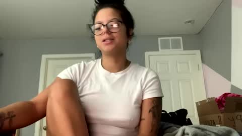 avasecrets1121 online show from September 2025 05:40:02 AM
