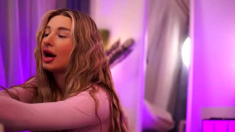 Carina online show from March 2025 12:04:02 AM