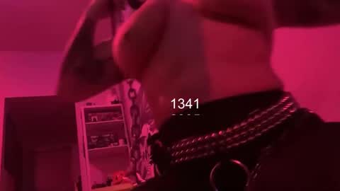 Ava  online show from September 2025 11:25:01 AM