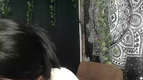 ave_tt online show from September 2025 05:58:01 PM