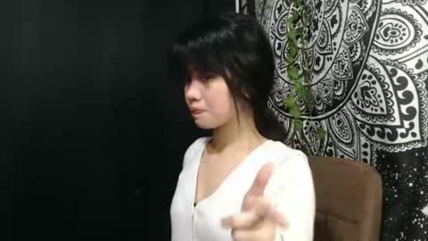 ave_tt online show from November 2025 06:30:02 PM