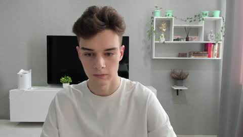 Snapshot of avegothy chatting on February 2025 10:10:02 AM gothy 3 online show from February 2025 10:10:02 AM