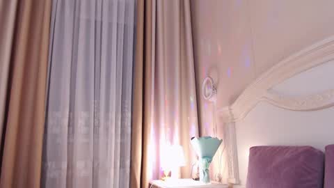 Snapshot of avrora_lew_ chatting on March 2025 02:54:01 AM Avrora Inst online show from March 2025 02:54:01 AM