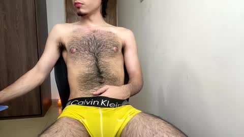 Snapshot of aw0052 chatting on September 2025 03:37:02 PM AndrewXxl independent online show from September 2025 03:37:02 PM