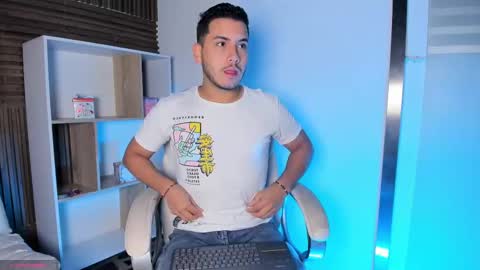 Snapshot of axel_grey_ chatting on September 2025 12:27:02 PM axel_grey_ online show from September 2025 12:27:02 PM