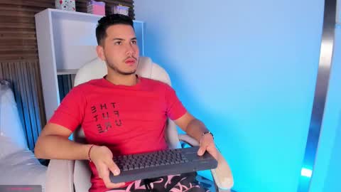 Snapshot of axel_grey_ chatting on September 2025 12:17:02 PM axel_grey_ online show from September 2025 12:17:02 PM