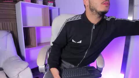 Snapshot of axel_grey_ chatting on October 2025 12:15:01 PM axel_grey_ online show from October 2025 12:15:01 PM