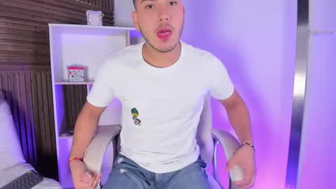 Snapshot of axel_grey_ chatting on October 2025 12:17:02 PM axel_grey_ online show from October 2025 12:17:02 PM