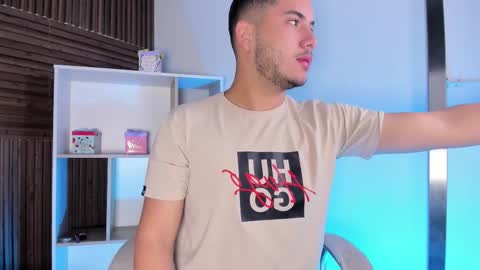 Snapshot of axel_grey_ chatting on October 2025 12:15:01 PM axel_grey_ online show from October 2025 12:15:01 PM