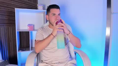 Snapshot of axel_grey_ chatting on October 2025 12:18:02 PM axel_grey_ online show from October 2025 12:18:02 PM