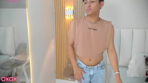 Alex online show from October 2025 04:26:01 AM