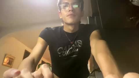 Snapshot of axellatino_ chatting on December 2024 06:53:02 AM Axel online show from December 2024 06:53:02 AM