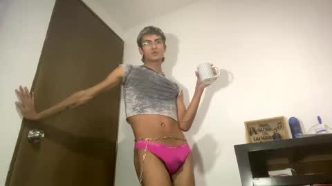 Snapshot of axellatino_ chatting on January 2025 01:36:02 AM Axel online show from January 2025 01:36:02 AM