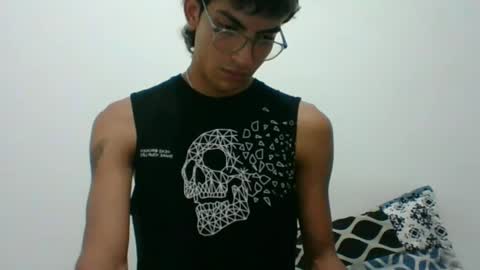 Snapshot of axellatino_ chatting on February 2025 04:36:01 AM Axel online show from February 2025 04:36:01 AM