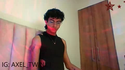 Axel  online show from November 2025 02:06:01 AM