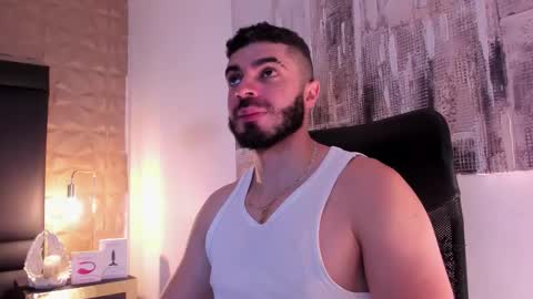 Snapshot of axelthompsom chatting on October 2025 01:06:02 PM Axel Thompsom online show from October 2025 01:06:02 PM