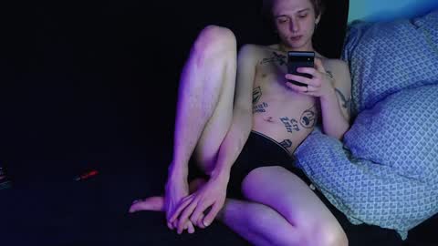 Ian skinny Slawa online show from December 2024 10:02:02 PM